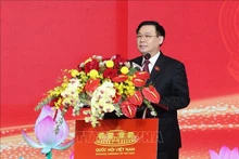 Le Président de l'Assemblée nationale, Vuong Dinh Huê, s'exprime lors de la conférence. Photo : VNA.