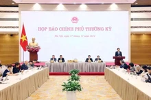 Panorama de la conférence de presse régulière du gouvernement. Photo : VNA.