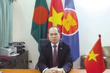 L'ambassadeur vietnamien au Bangladesh Nguyen Manh Cuong. Photo : VNA.