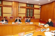 Première réunion du sous-comité du personnel du XIVe Congrès national du Parti, le 13 mars à Hanoi. Photo : VNA.