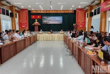 Lors de la conférence scientifique ayant pour thème : « Tourisme maritime et insulaire : expériences internationales et réalités du Vietnam ». Photo: NDEL