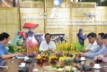 Le ministre de l'Agriculture et du Développement rural, Le Minh Hoan, prend la parole lors de la cérémonie d’inauguration du bureau du comité de pilotage du projet d'un million d'hectares de riz de haute qualité à faibles émissions des gaz à effet de serre dans le delta du Mékong. Photo: sggp