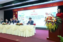 Phan Thi Thang, vice-ministre de l'Industrie et du Commerce, prend la parole. Photo: baodautu