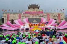 Lors de la cérémonie d’ouverture de la fête printanière de Tay Yên Tu 2024. Photo: baoquocte