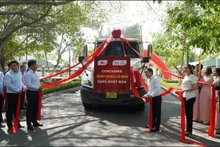 Cérémonie marquant l’exportation d’un lot de racines de lotus de la société Sen Dai Viet au Japon. Photo: VNA.