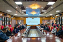 Lors de la rencontre de fin d'année de l'Association d'amitié Vietnam-Azerbaïdjan. Photo: thoidai