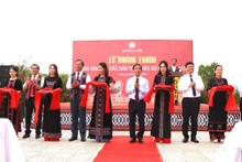 La cérémonie d’inauguration du village culturel des ethnies minoritaires dans la commune de Hong Thuong, district d’A Luoi, Photo: VOV