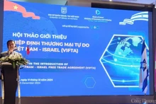 Le vice-ministre vietnamien de l’Industrie et du Commerce, Nguyen Sinh Nhat Tan, prend la parole. Photo: congthuong