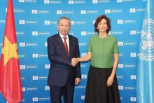 Le secrétaire général du Parti communiste du Vietnam (PCV) et président vietnamien, To Lam, et la directrice générale de l'UNESCO, Audrey Azoulay. Photo : VNA.