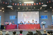 Lors du 10e Congrès de l'Union des Jeunes et Étudiants vietnamiens en France. Photo : VNA.