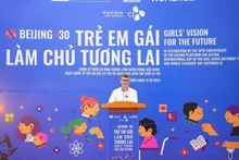 Le Vietnam sensibilise davantage à l’égalité des sexes et aux droits des filles. Photo : VNA
