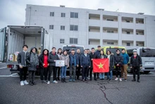 La délégation du consulat général du Vietnam à Osaka se rend à Ishikawa pour visiter et soutenir les Vietnamiens et les Japonais touchés par le tremblement de terre. Photo : VNA.