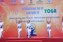 Cette année, la Journée internationale du yoga est organisée dans 40 provinces et villes du Vietnam. Photo : CVN.