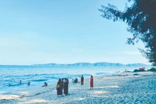 Plage de Da Den à Binh Ngoc.