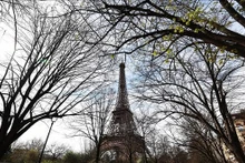 La Tour Eiffel, symbole de Paris. 