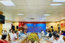 Lors du colloque « Des profonds souvenirs sur l’ex-Union soviétique — la Russie actuelle » pour célébrer le 25e anniversaire de la fondation de l’Association d’amitié Vietnam — Russie de la province de Bac Giang, le 9 juin à Bac Giang. Photo: thoidai.