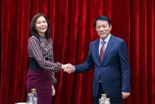Le ministre de la Sécurité publique, Luong Tam Quanga et la coordinatrice résidente des Nations Unies au Vietnam, Pauline Tamesis. Photo : VNA.