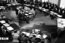 Séance d'ouverture de la Conférence de Genève 1954. Photo : VNA.