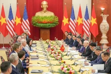 Le Vietnam et les États-Unis ont décidé de porter leurs relations au niveau de partenariat stratégique intégral pour la paix, la coopération et le développement durable, à l’occasion de la visite d'État du Président américain Joe Biden au Vietnam en septembre 2023. Photo: baochinhphu.vn.