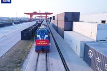 Départ du premier train de transport de marchandises Chine - Vietnam pour le Nouvel an lunaire 2025 à partir de la gare du Guangxi. Photo : CCTV