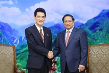 Le Premier ministre Pham Minh Chinh (droite) et l'ambassadeur de la République populaire démocratique de Corée (RPDC), Ri Sung Guk. Photo : VNA.