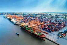 Ces dernières années, le Vietnam a affirmé sa position en tant qu’économie ouverte et profondément intégrée au marché mondial. Photo: congthuong.vn