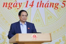 Le Premier ministre Pham Minh Chinh ordonne le lancement d'une campagne de lutte contre la contrefaçon, lors de la réunion. Photo: baochinhphu.vn