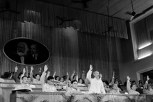 Le Président Hô Chi Minh lors du IIIe Congrès national du PCV en 1960. Photo d'archives : VNA. 