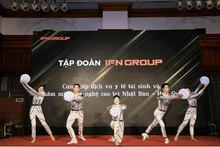 Lors de la cérémonie de signature des accords sur la promotion de la coopération Vietnam – Japon dans le tourisme médical et l'esthétique high-tech, le 4 août, à Hanoi. Photo: baoquocte.vn