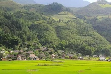 La beauté du village touristique de Khim Noi, dans le district de Mu Cang Chai, province de Yen Bai (au nord-ouest). Photo: Centre d'information touristique du Vietnam.