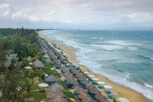 La plage de An Bàng à Hôi An, à 3 km à l’est de la ville de Hôi An, dans la province de Quang Nam, continue à figurer parmi les 10 des plus belles d’Asie élues par le site TripAdvisor. Photo : VNA.