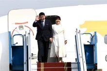 Le Président mongol Ukhnaagiin Khurelsukh et son épouse. Photo: VNA