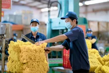 Les produits vietnamiens en caoutchouc sont exportés vers 80 marchés à travers le monde. Photo: congthuong.vn.
