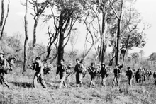Les forces armées de Gia Lai sur la route No19 (en 1975). Photo d'archives : VNA.