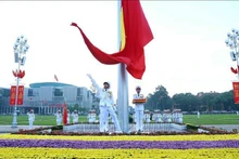 Cérémonie de lever du drapeau pour célébrer le 78e anniversaire de la Fête nationale du Vietnam (2 septembre 1945 - 2 septembre 2023) sur la place Ba Dinh. Photo : VNA.