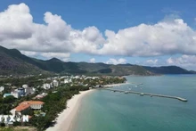 Vue aérienne de la zone touristique de Hô Tràm. Photo : VNA.