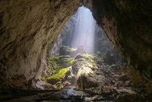 La grotte de Son Doong, la plus grande grotte du monde, mesure environ 9 km de long. Photo : Shutterstock. 