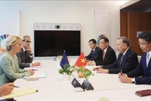 Le secrétaire général du Parti et président vietnamien To Lam et la présidente de la Commission européenne (CE) Ursula von der Leyen. Photo : VNA.