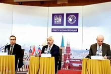 La conférence de presse tenue le 28 novembre sur les questions de coopération dans les domaines de l'éducation et de la culture entre le Vietnam et la Russie. Photo : thoidai.com.vn