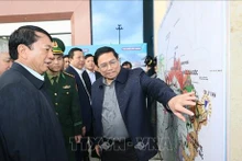 Le Premier ministre Pham Minh Chinh suggère le 1er janvier d'envisager de construire une zone économique frontalière dans la province frontalière de Cao Bang (Nord). Photo : VNA