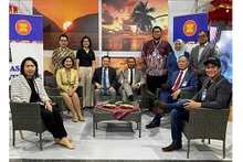 Le Vietnam, l'Indonésie, la Malaisie, la Thaïlande et les Philippines étaient présents et ont présenté leurs produits dans le village ASEAN. Photo : baoquocte.vn