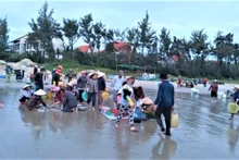 Le village de pêcheurs est un « marché sur la mer ».