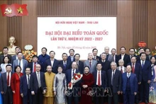 Les délégués et le comité exécutif de l'Association d'amitié Vietnam - Thaïlande pour le mandat 2022 - 2027. Photo : VNA.