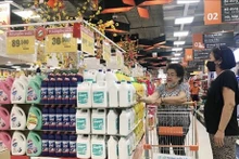 Dans un supermarché de Hô Chi Minh-Ville. Photo : VNA.