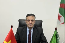 Redha Oucher, chargé d’affaires par intérim de l’ambassade d’Algérie au Vietnam. Photo : ambassade d’Algérie au Vietnam. 