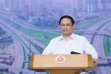 Le Premier ministre Pham Minh Chinh lors la 6e réunion du Comité de pilotage de l’État pour les projets nationaux importants du secteur des transports. Photo : VNA.
