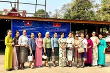 Les délégués lors du programme: Photo : thoidai.com.vn