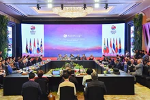 La délégation vietnamienne a contribué activement à la 5e réunion des ministres des Affaires étrangères de l'ASEAN. Photo : Ministère vietnamien des Affaires étrangères