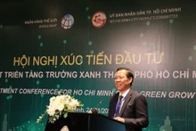 Le président du Comité populaire de Hô Chi Minh-Ville, Phan Van Mai, s’adresse à la Conférence d'investissement pour la croissance verte de Hô Chi Minh-Ville, le 24 janvier. Photo : ITPC.