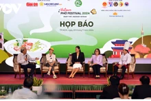 Lors d'une conférence de presse pour annoncer le Festival du « phở » du Vietnam 2024 en République de Corée. Photo : VOV.